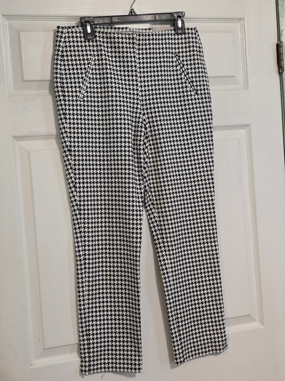 Chico's Black & White Houndstooth Straight-Leg Pants
